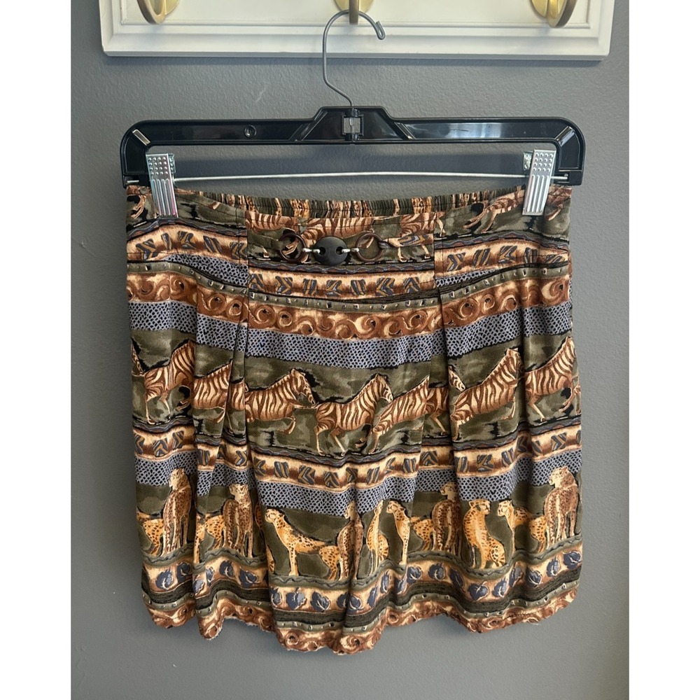 Vintage On The Verge Womens Size S Safari Shorts 90s Animal Skorts Classic